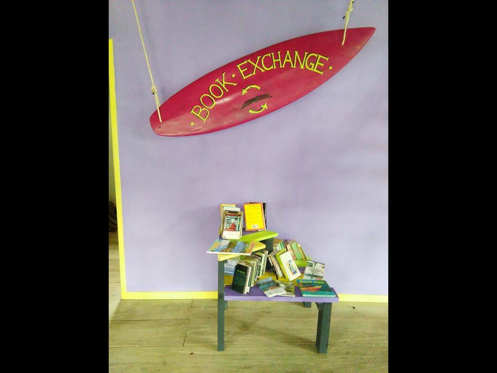Surf Camp Hotel Bocas del Toro Buitenkant foto